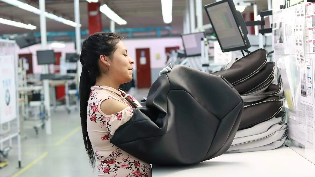 mujeres trabajadoras